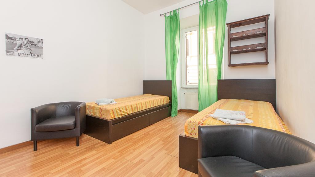 Rental In Rome Santini Apartment Camera foto